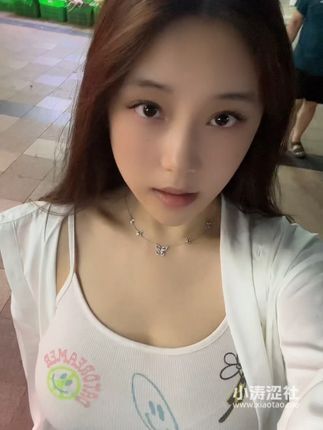 揭秘奶雯微密圈的微博踪迹，古韵遗风与美食探索