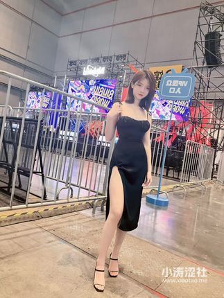 一小央泽 COS 图片写真合集，惊艳你的视觉！