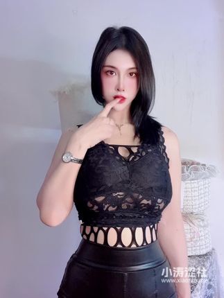 网易CC白妖妖OL装热舞视频，粉丝为何为她疯狂？