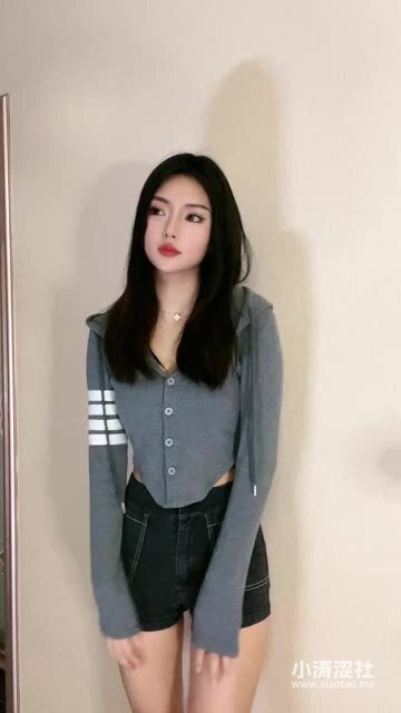 亚亚亚辰微密圈内涵视频分享，乐趣无限