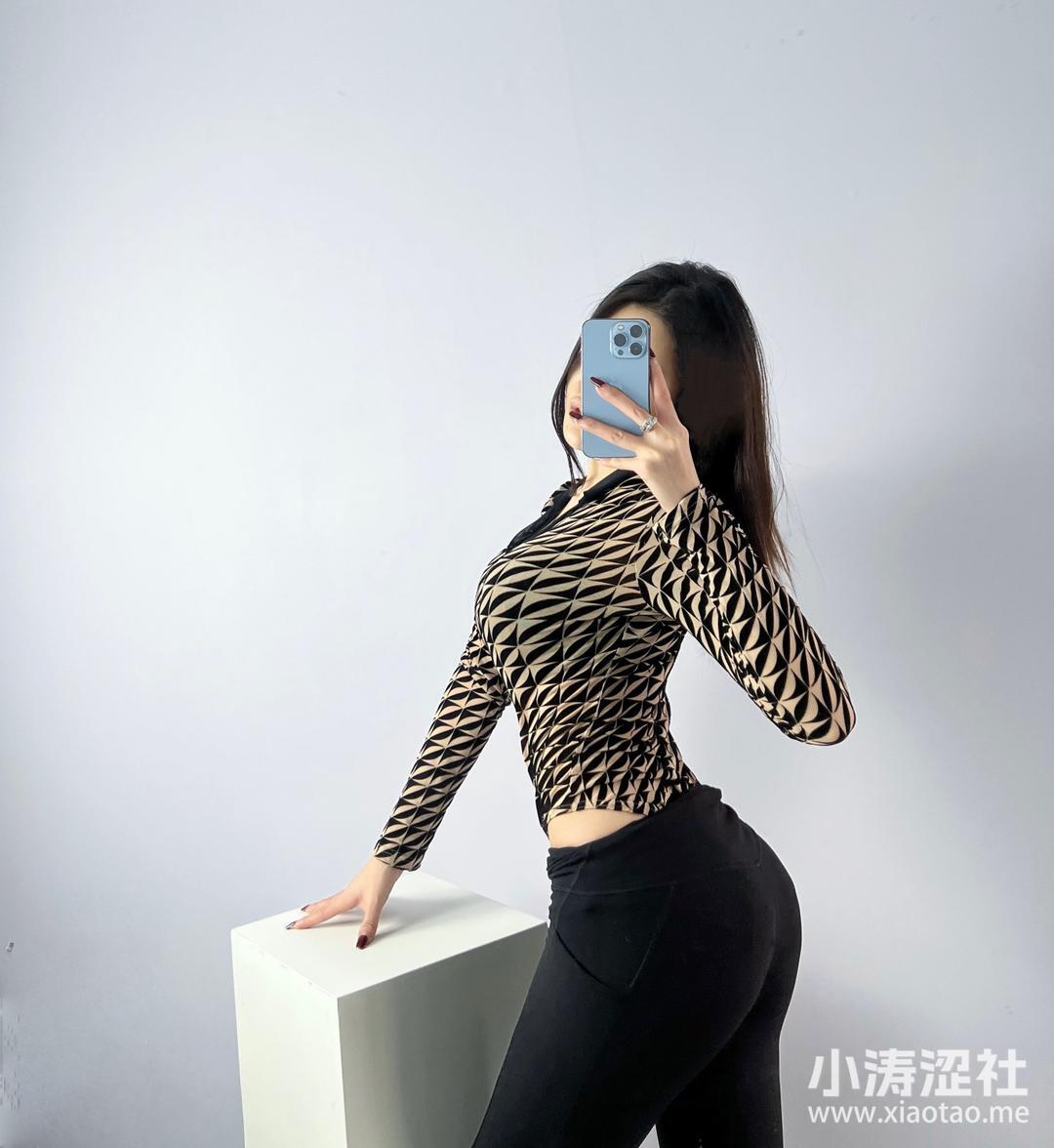 金希儿微密圈写真合集，性感、魅力、风情尽在其中
