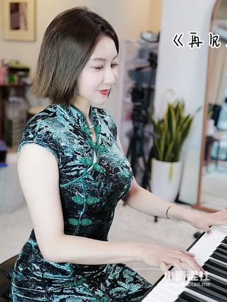 果儿Victoria的旅拍写真，御姐气质与自然美的完美结合