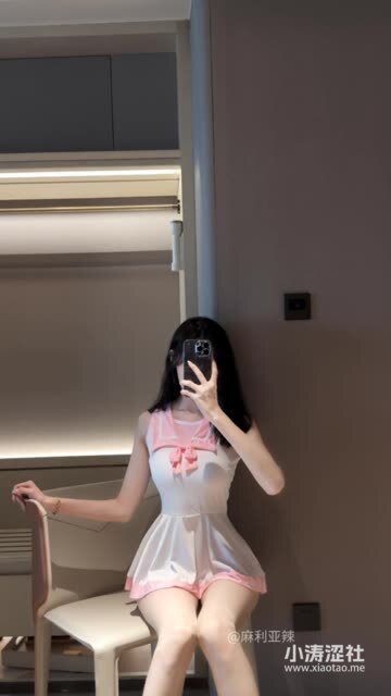 抖音麻利亚辣微密圈付费图片赏析清纯背后的故事，微密圈粉丝的独家内容