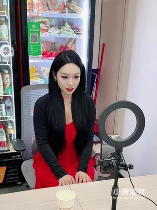 Bigo垚曦的定制舞蹈回放，她如何满足粉丝的舞蹈需求