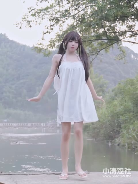 颜值博主咬一口兔娘最全cos作品，高清图片分享