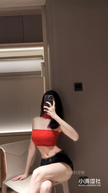 抖音麻利亚辣微密圈付费图片赏析清纯背后的故事，微密圈粉丝的独家内容