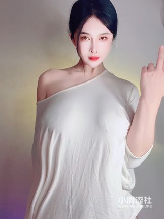 CC白妖妖定制舌头舞，大胆表演如何吸引千万粉丝？