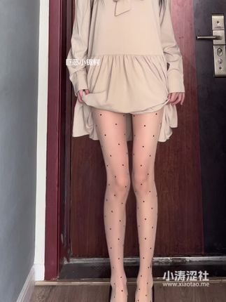 抖音巨恶小锯鳄微密圈，清一色长腿魅力照片分享