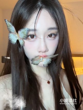 轩子巨2兔情人节发私照，30岁已婚看着像少女