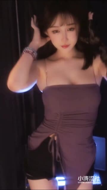 网易CC蜡笔小丸子加特林热舞合集，她的经典表演如何下载？